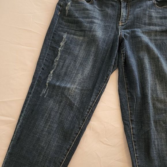 Lane Bryant Boyfriend Jeans Plus Size Distressed Medium Wash Cuffed Casual Plus - Picture 4 of 12